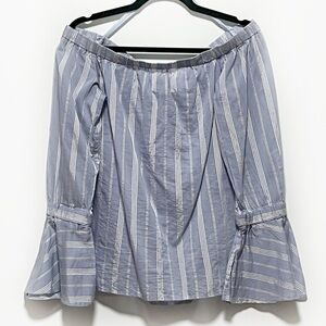 WORTH NY Glistening bl CHAMBRAY striped flared cuffs off the shoulder flirty top